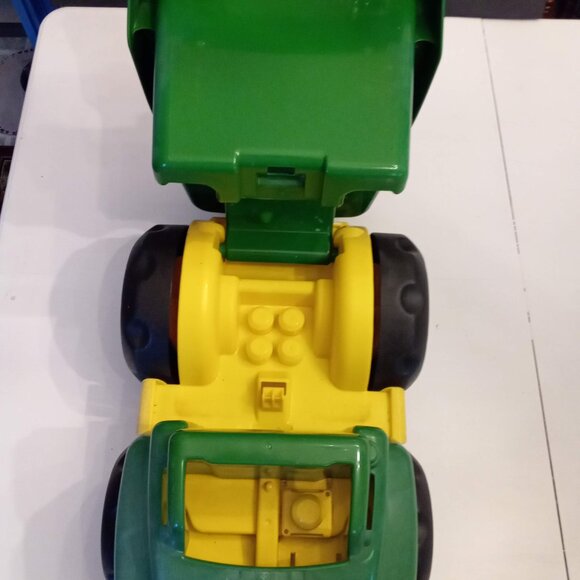 Mega Bloks John Deere Green Dump Truck Well Loved Large Plastic Toy - Picture 6 of 8